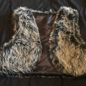 Girls fuzzy vest